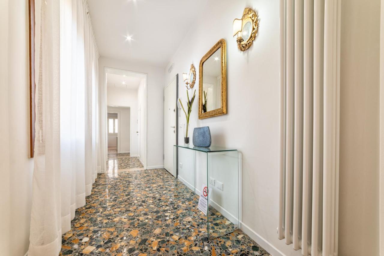 Casanova Fenice - Canal View Venedik Dış mekan fotoğraf