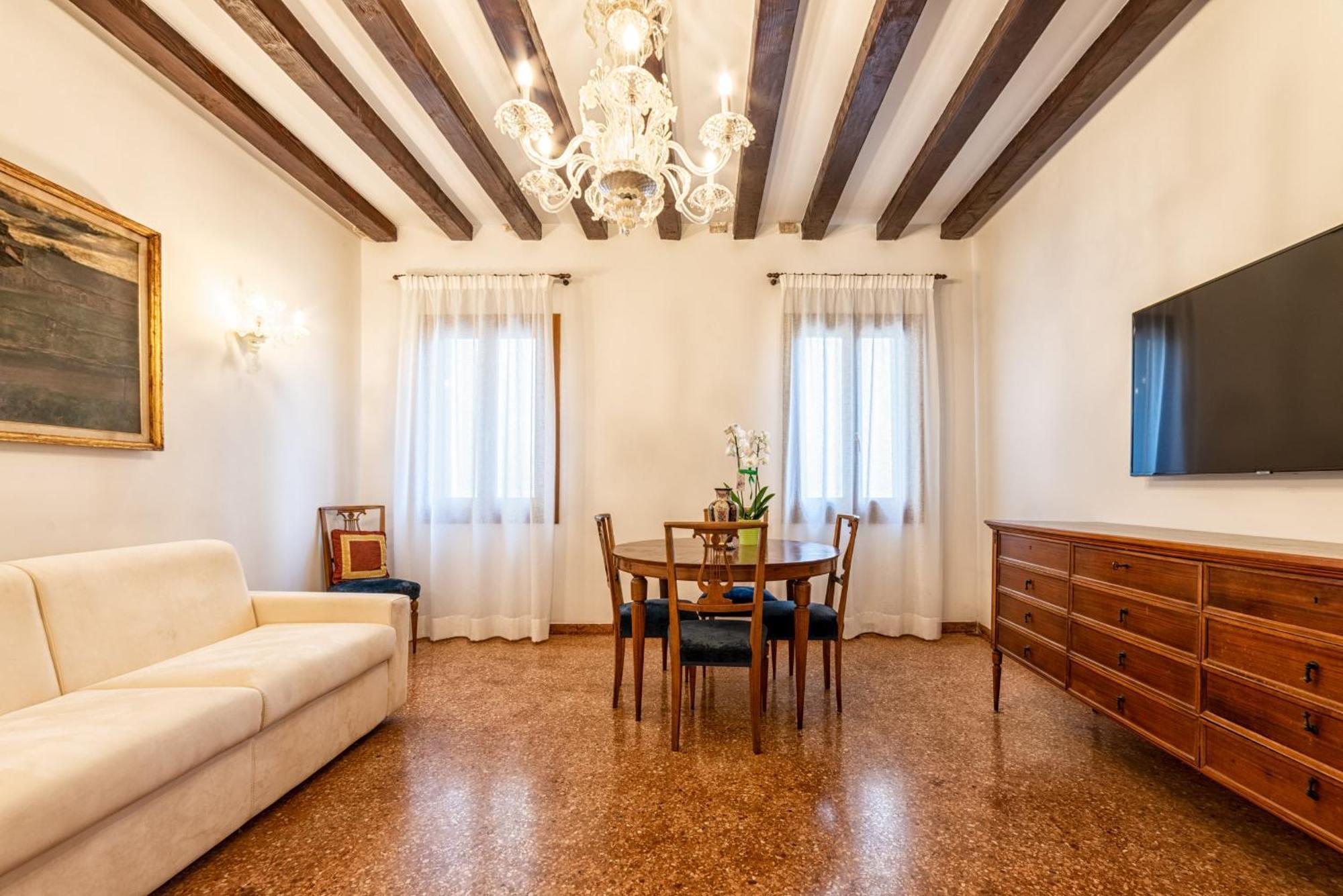 Casanova Fenice - Canal View Venedik Oda fotoğraf